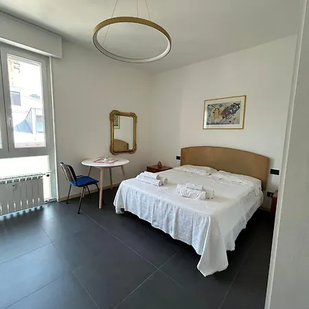 M&m Center - Modern Flat With Free Wifi-netflix And Welcome Italian Coffee