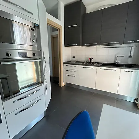M&m Center - Modern Flat With Free Wifi - Rent Bike Lejlighed