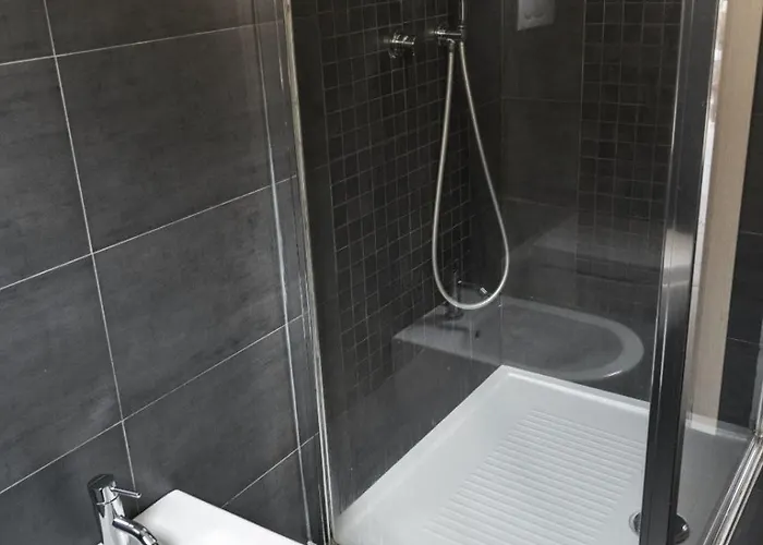 M&m Center - Modern Flat With Free Wifi - Rent Bike *